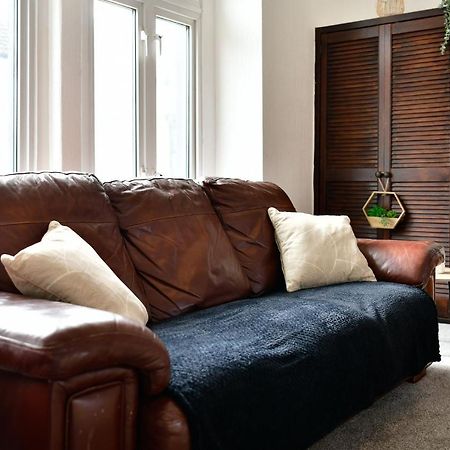 Spacious 2 Bedroom Apartment In The Heart Mumbles Eksteriør bilde