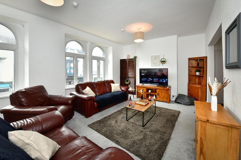 Spacious 2 Bedroom Apartment In The Heart Mumbles Eksteriør bilde