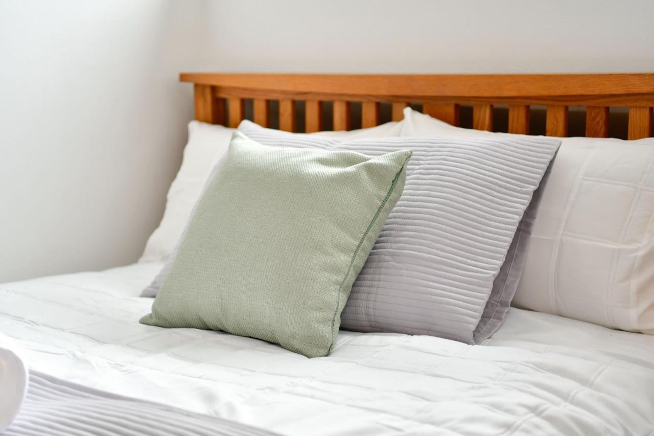 Spacious 2 Bedroom Apartment In The Heart Mumbles Eksteriør bilde